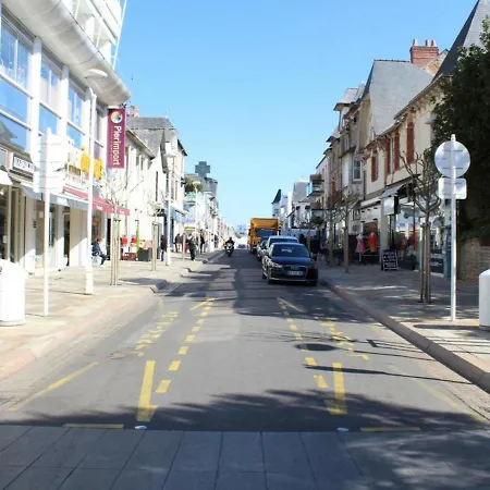 Rénové Lumineux Proche Et Marché, 4 Couchages, Balcon, - Fr-1-245-46 Appartement